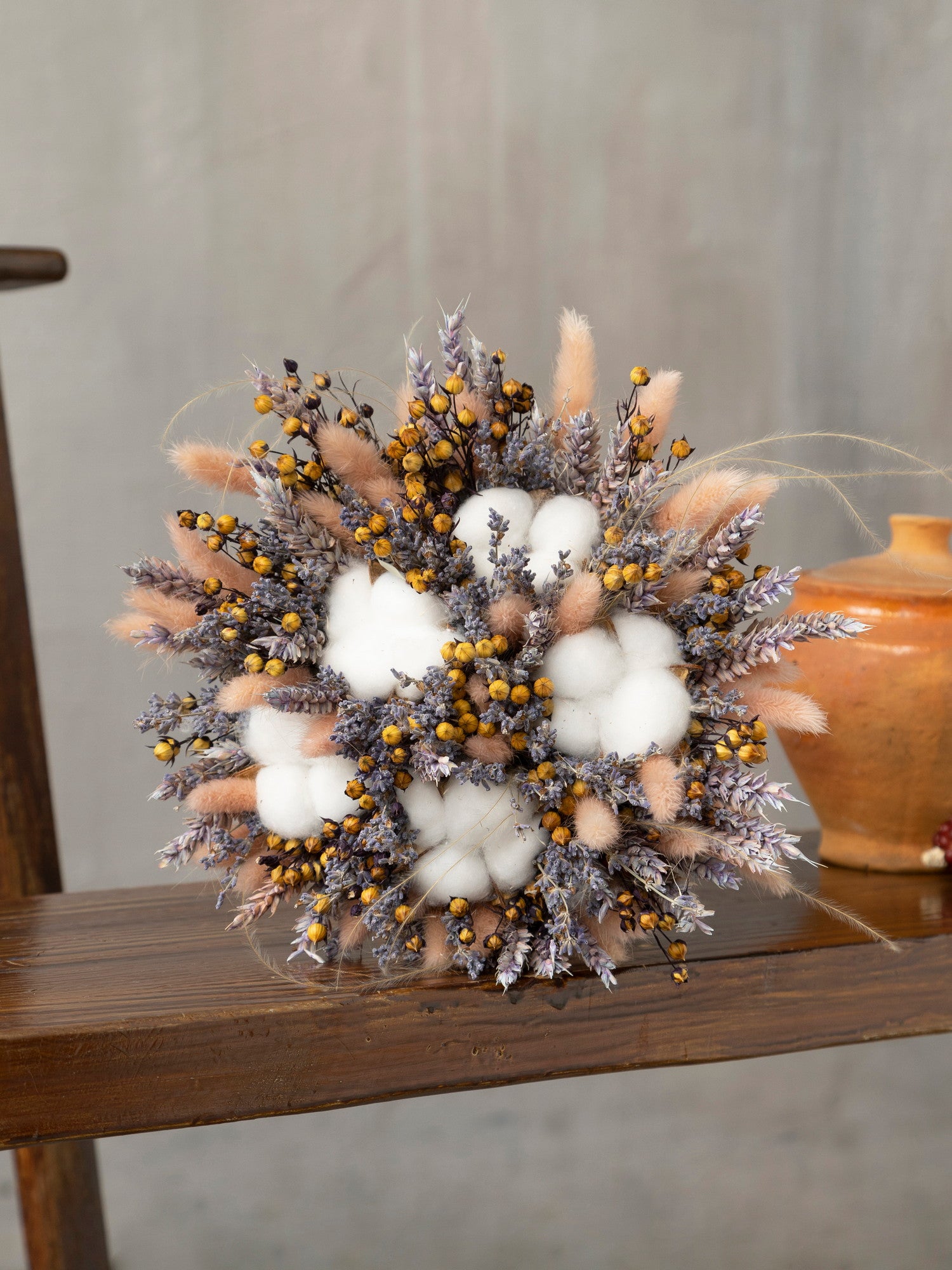 Сніп з лавандовою пшеницею та бавовною