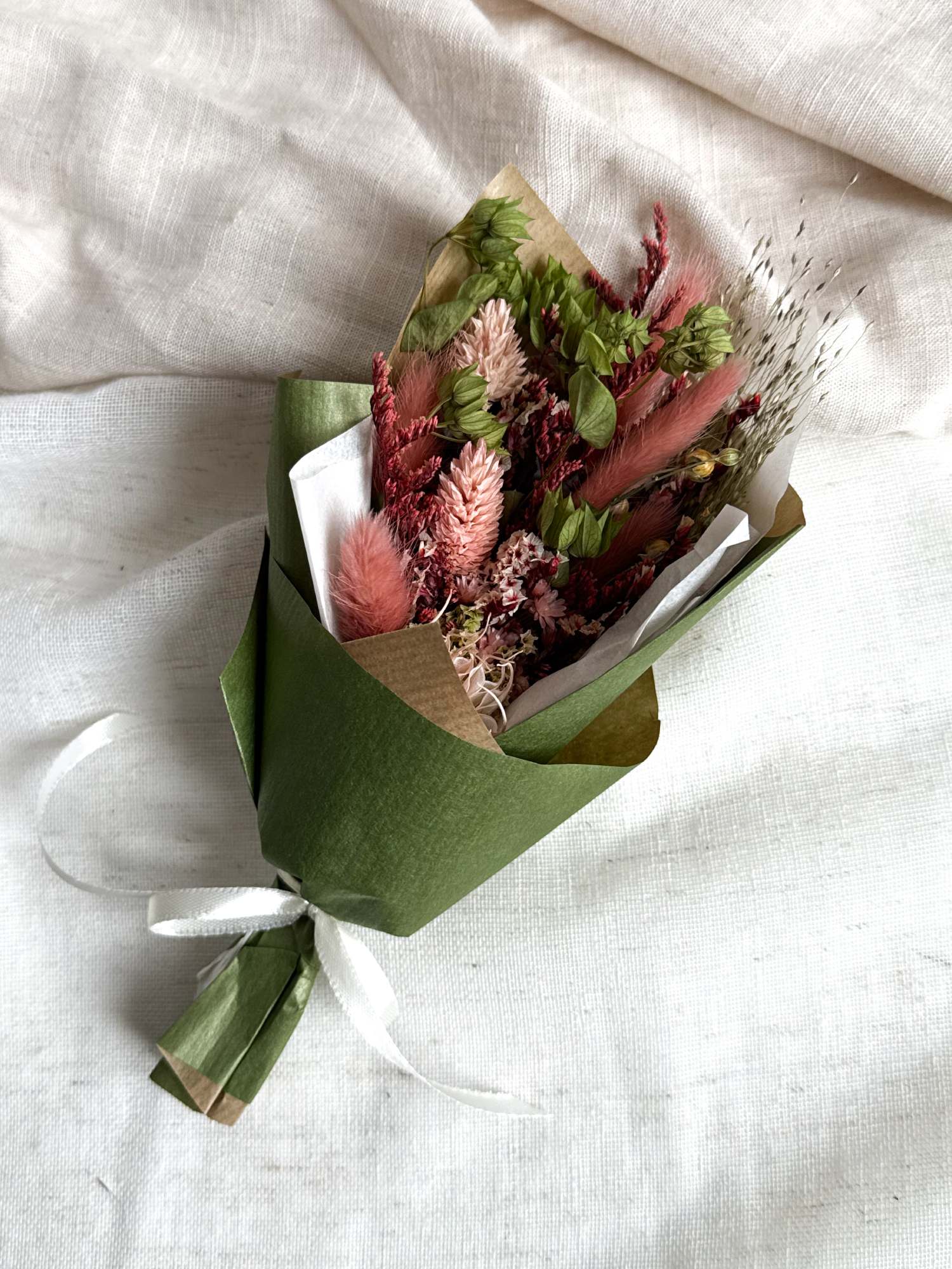 Весняний міні букет з сухоцвітів