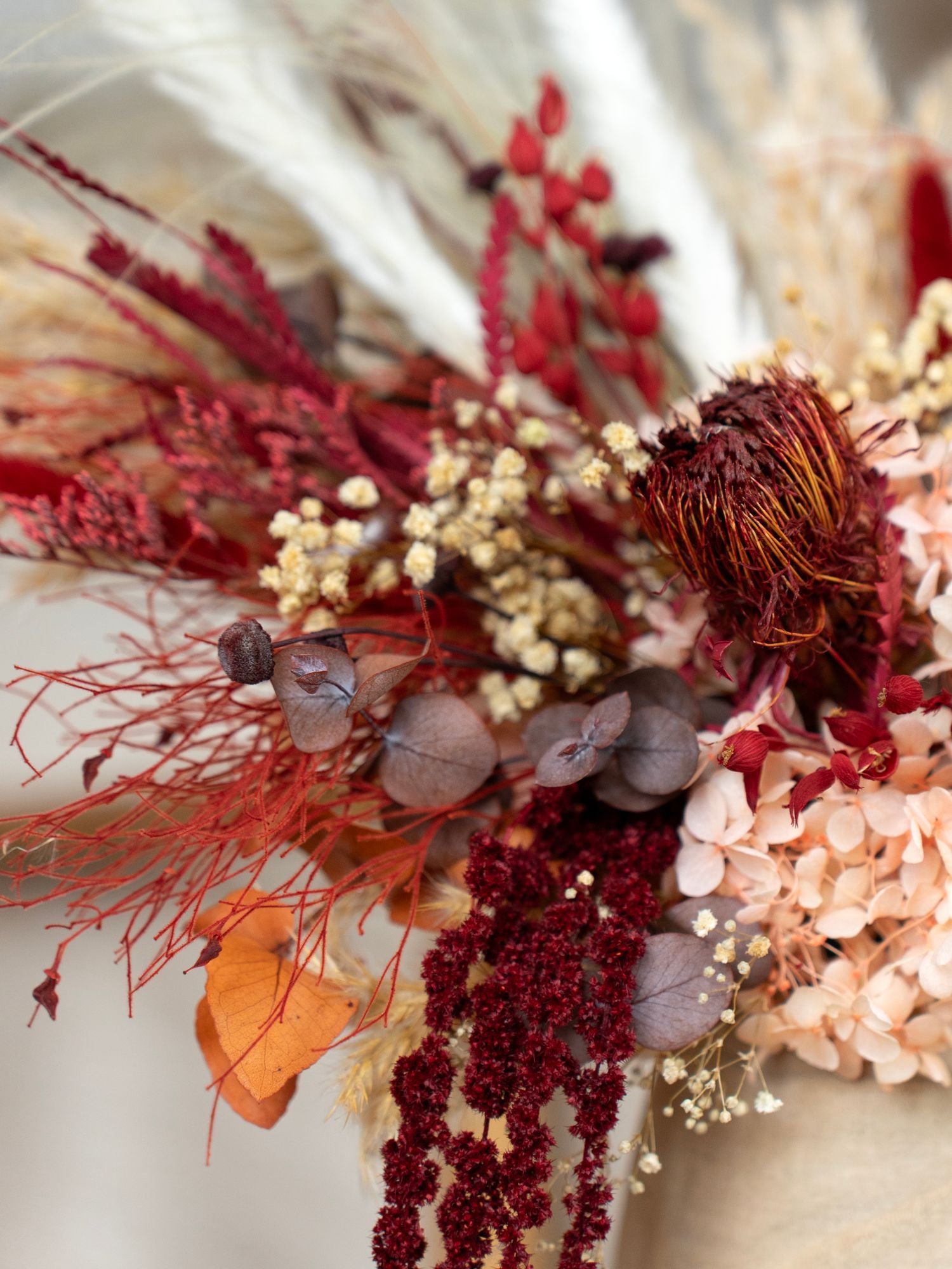 Винно-карамельна композиція з сухоцвітів