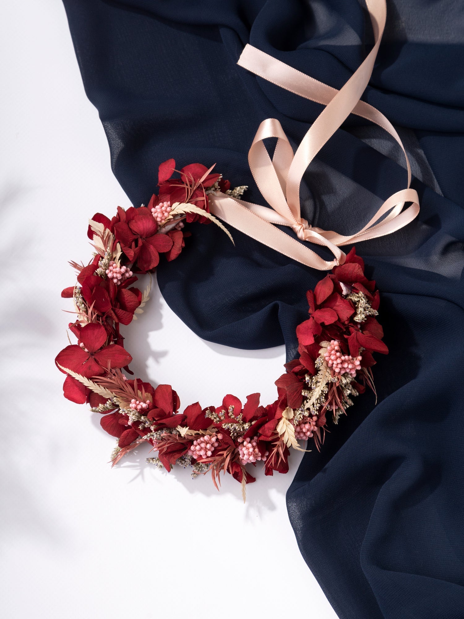 червоно рожевий весільний віночок на голову вінки