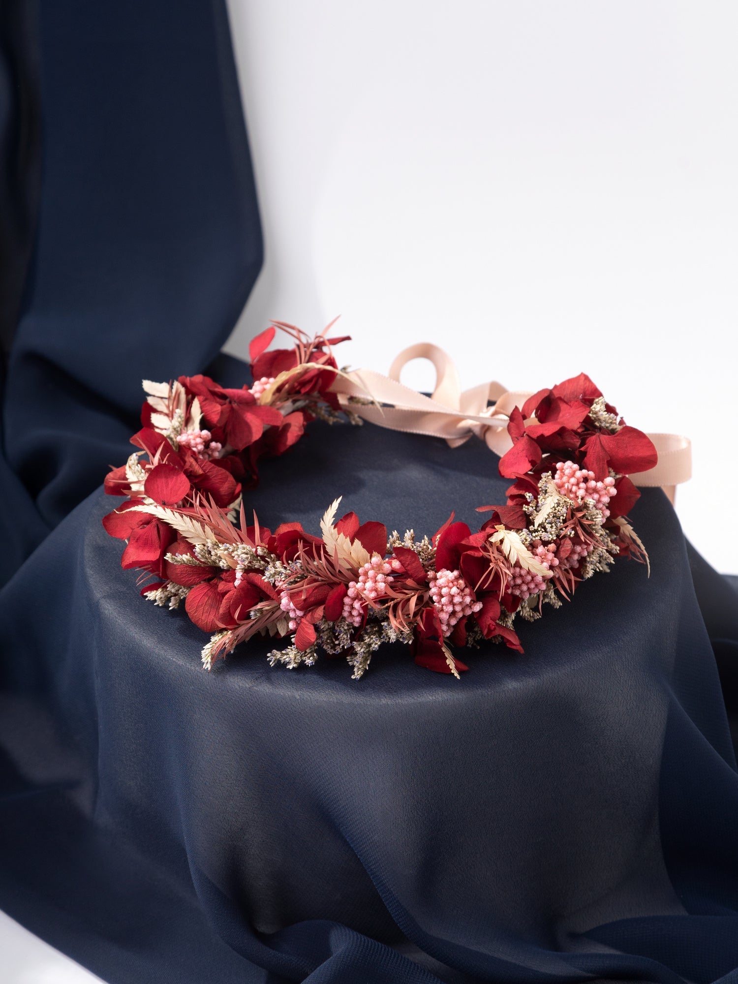 червоно рожевий весільний віночок на голову вінки