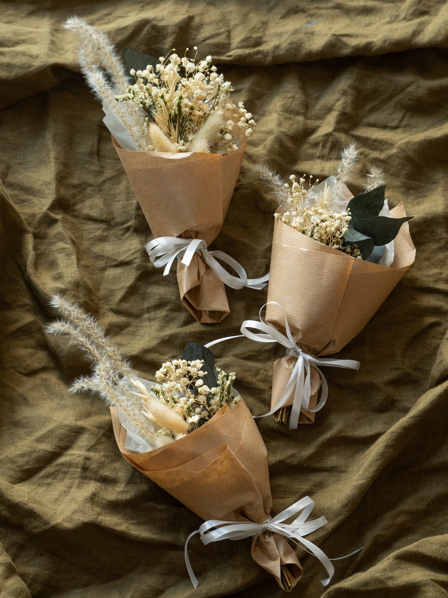 Бежеві міні букети з евкаліптом - DecorFlowerBar