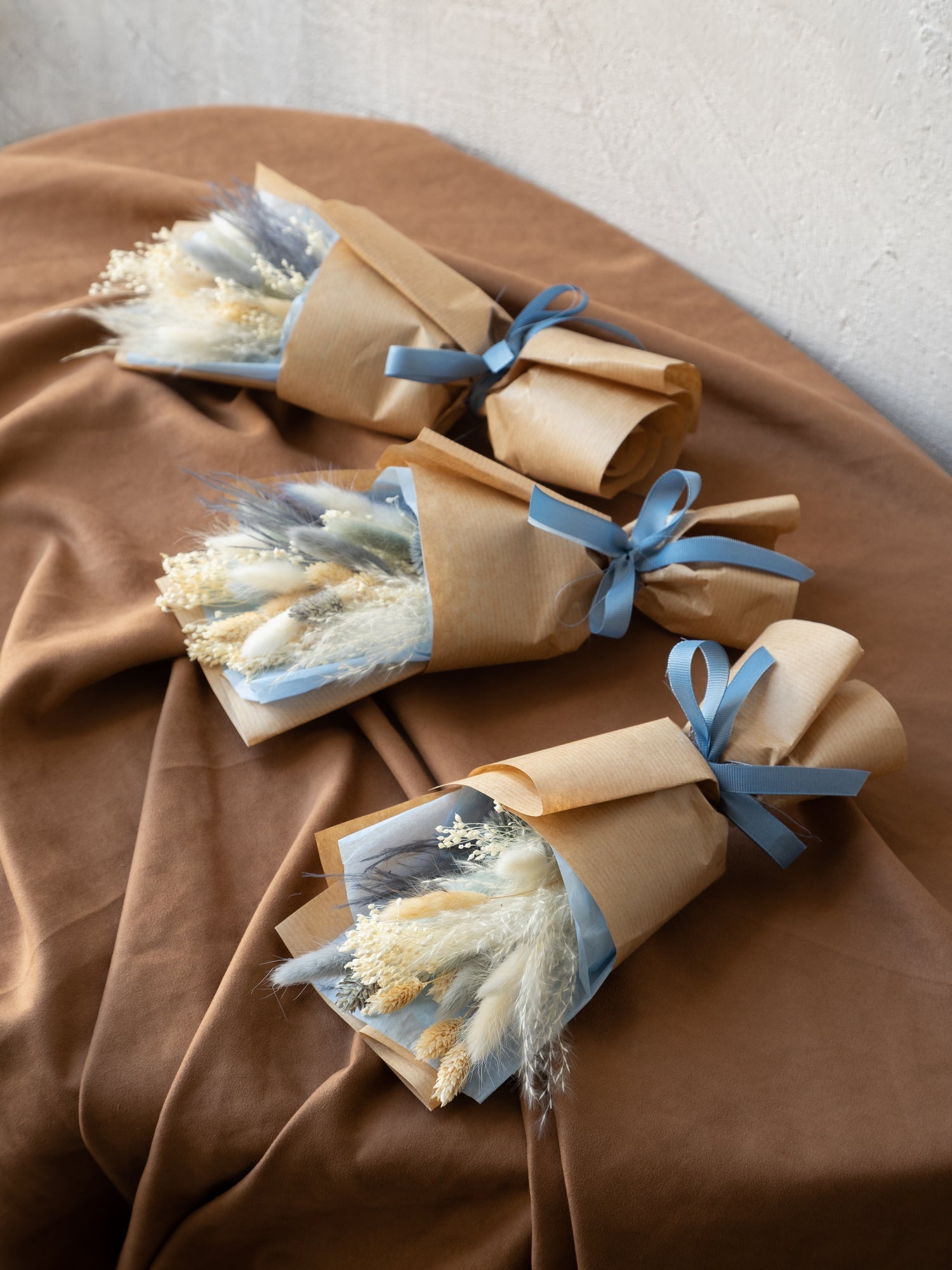 Блакитні букети-компліменти з сухоцвітами - DecorFlowerBar