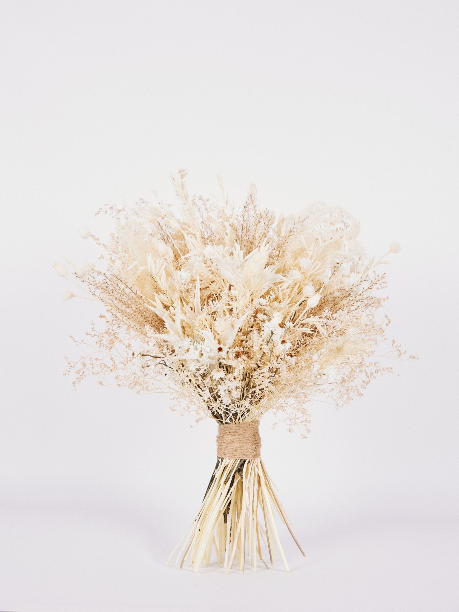 Букет нареченої білий із диких сухоцвітів - DecorFlowerBar