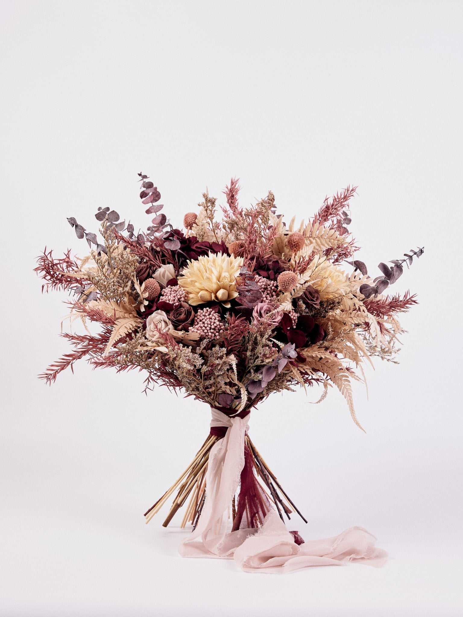 Букет нареченої з винною гортензією та пильними трояндами - DecorFlowerBar