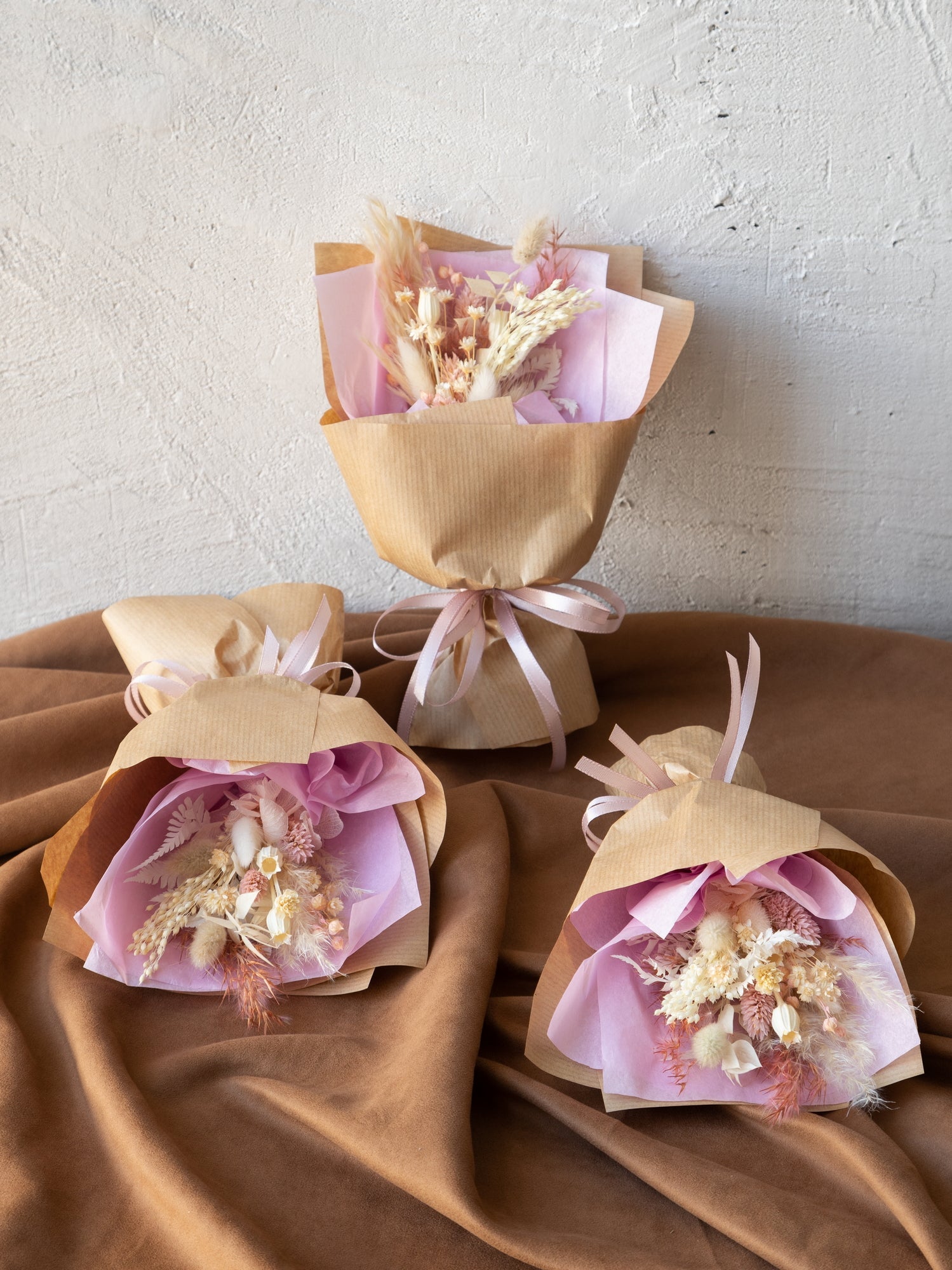 Букети-компліменти ніжно-рожевого кольору - DecorFlowerBar