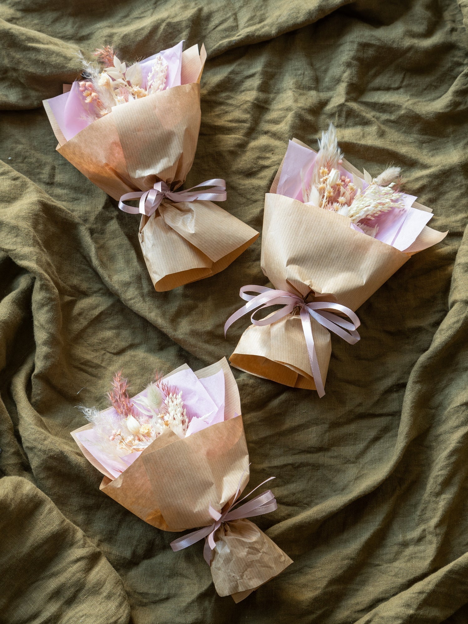 Букети-компліменти ніжно-рожевого кольору - DecorFlowerBar
