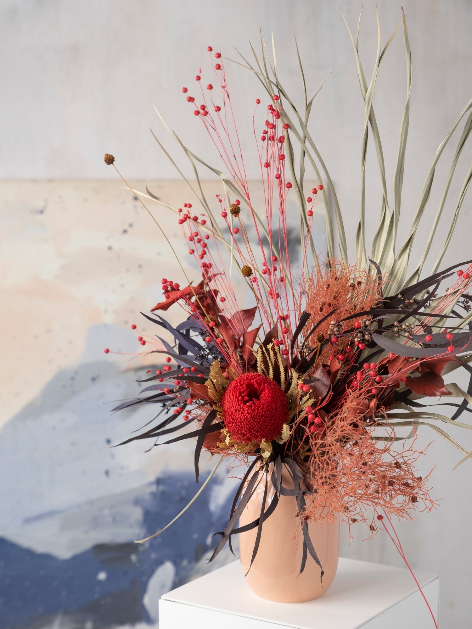 Інтер’єрний букет з червоною банксією - DecorFlowerBar