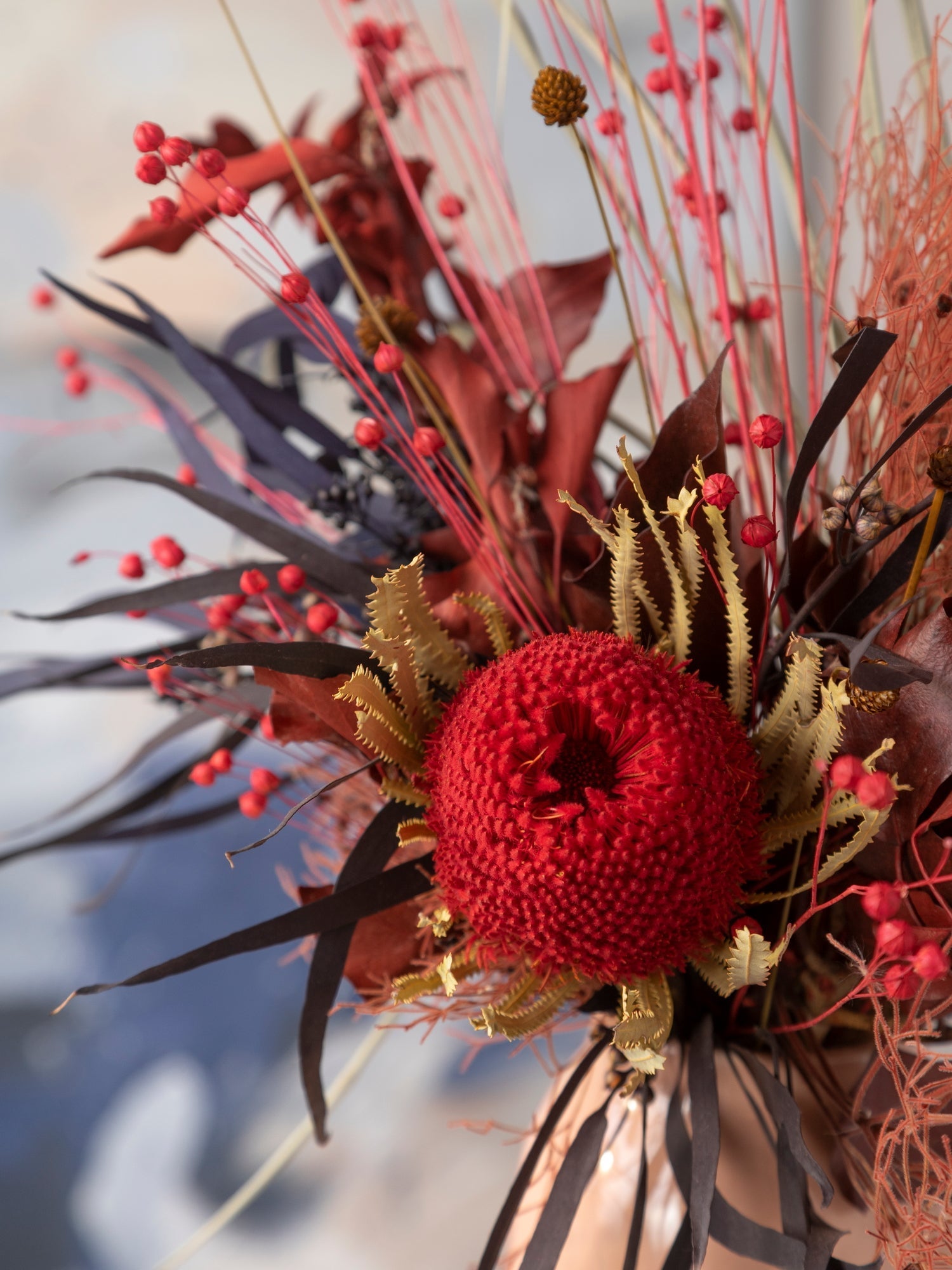 Інтер’єрний букет з червоною банксією - DecorFlowerBar