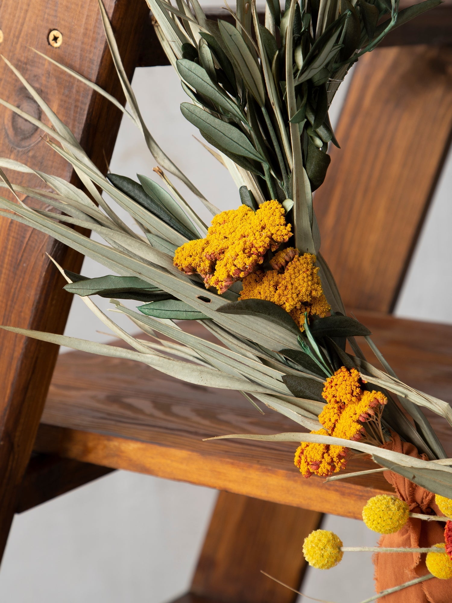 Інтер’єрний вінок з оливкою та деревієм - DecorFlowerBar
