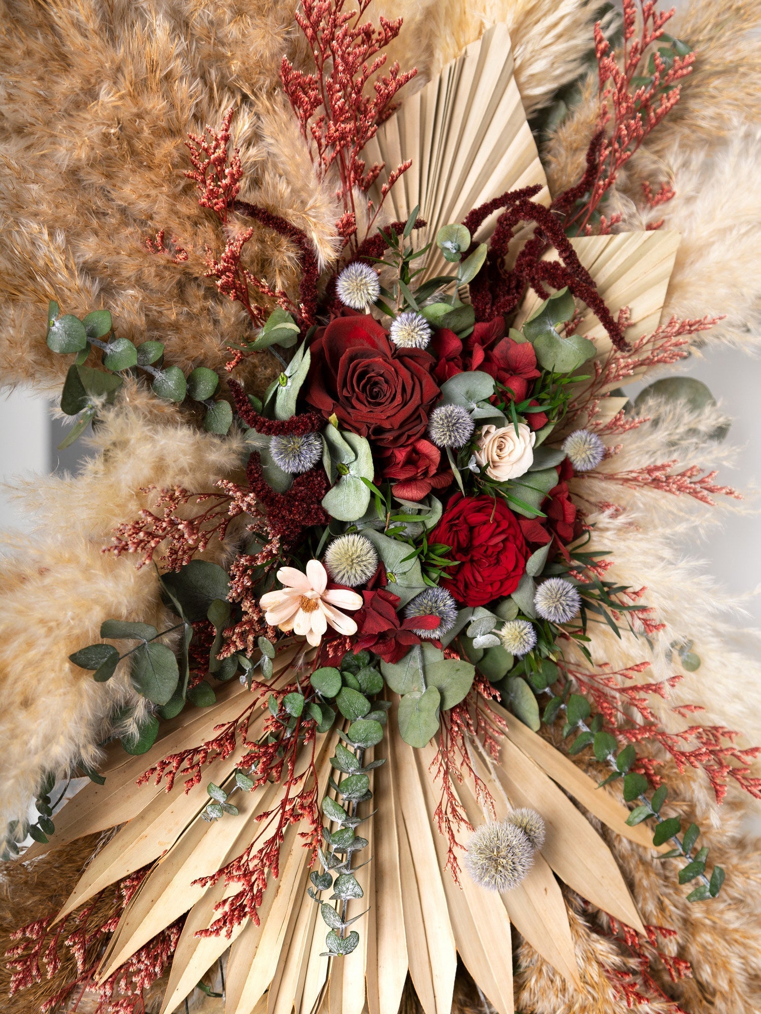 Весільна арка марсала з евкаліптом - DecorFlowerBar