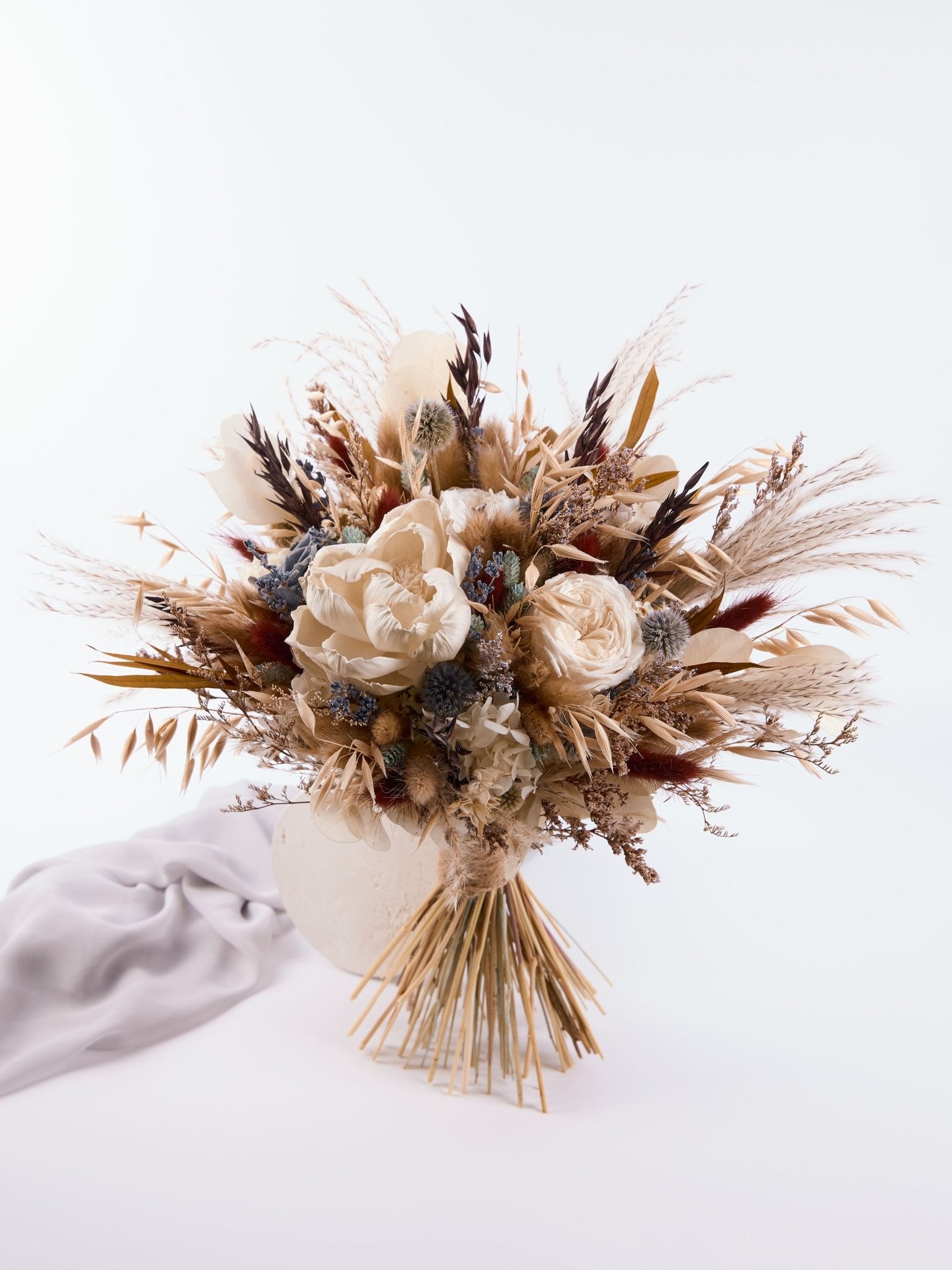 Весільний букет з лавандою та пильно-синіми квітами - DecorFlowerBar