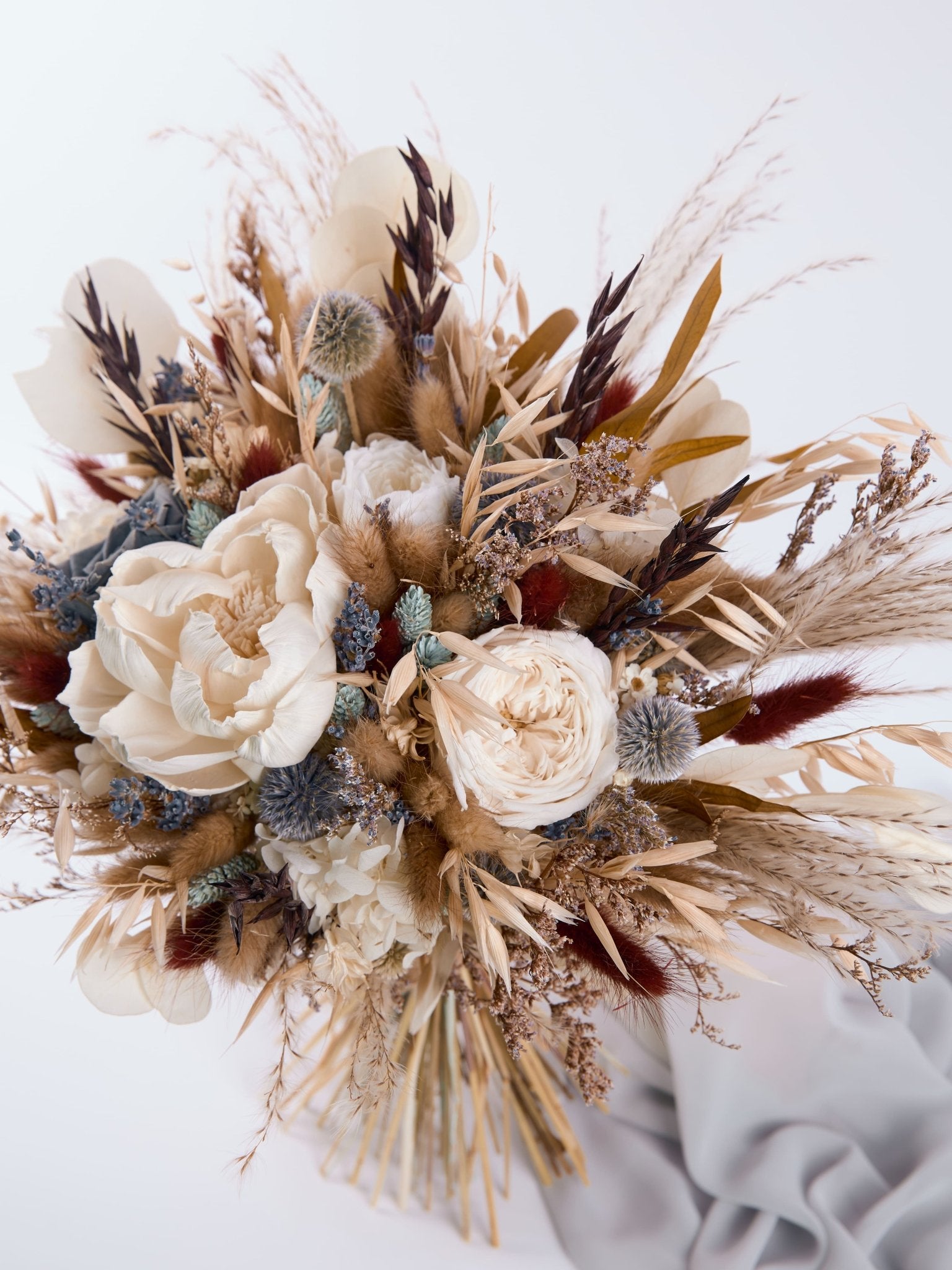 Весільний букет з лавандою та пильно-синіми квітами - DecorFlowerBar