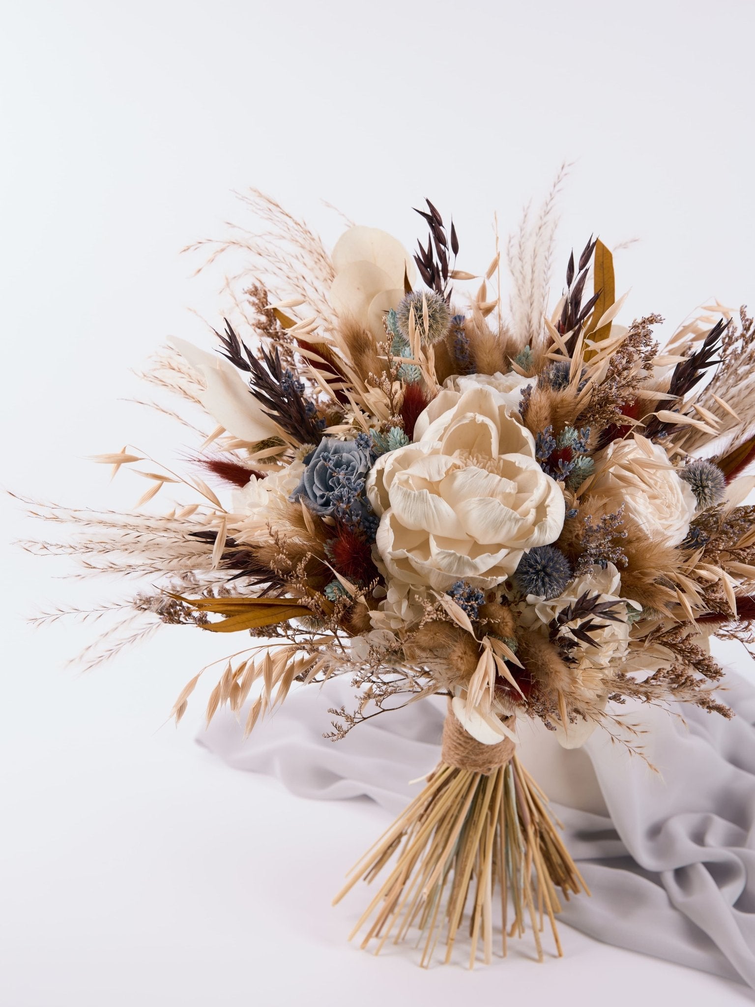 Весільний букет з лавандою та пильно-синіми квітами - DecorFlowerBar