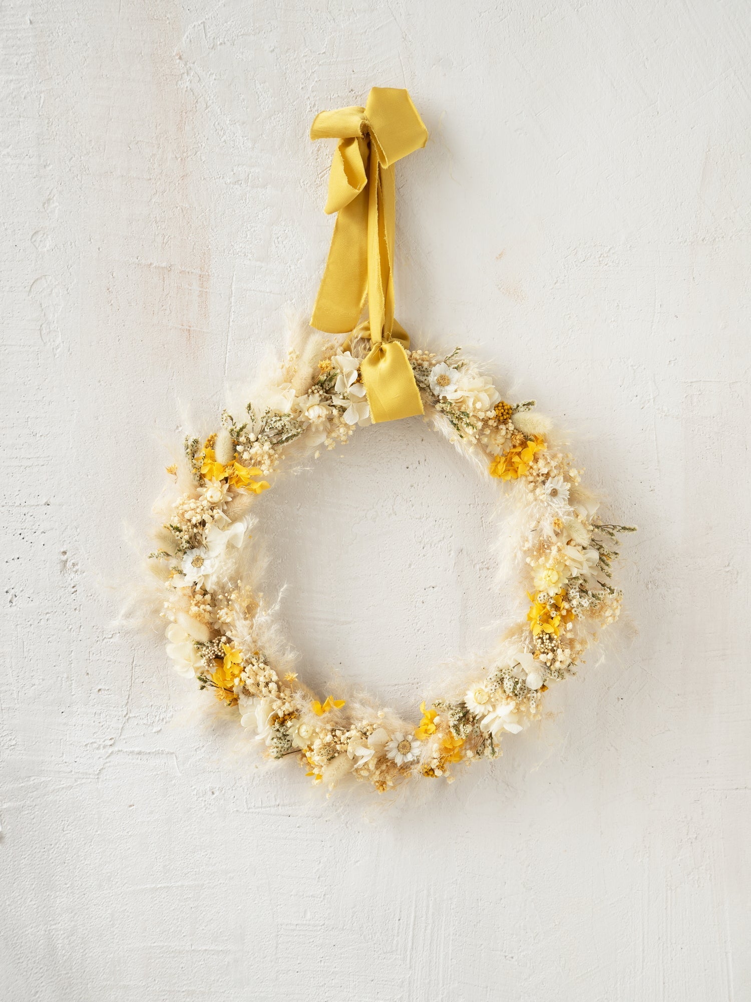 Весняний інтер’єрний віночок із сухоцвітів - DecorFlowerBar
