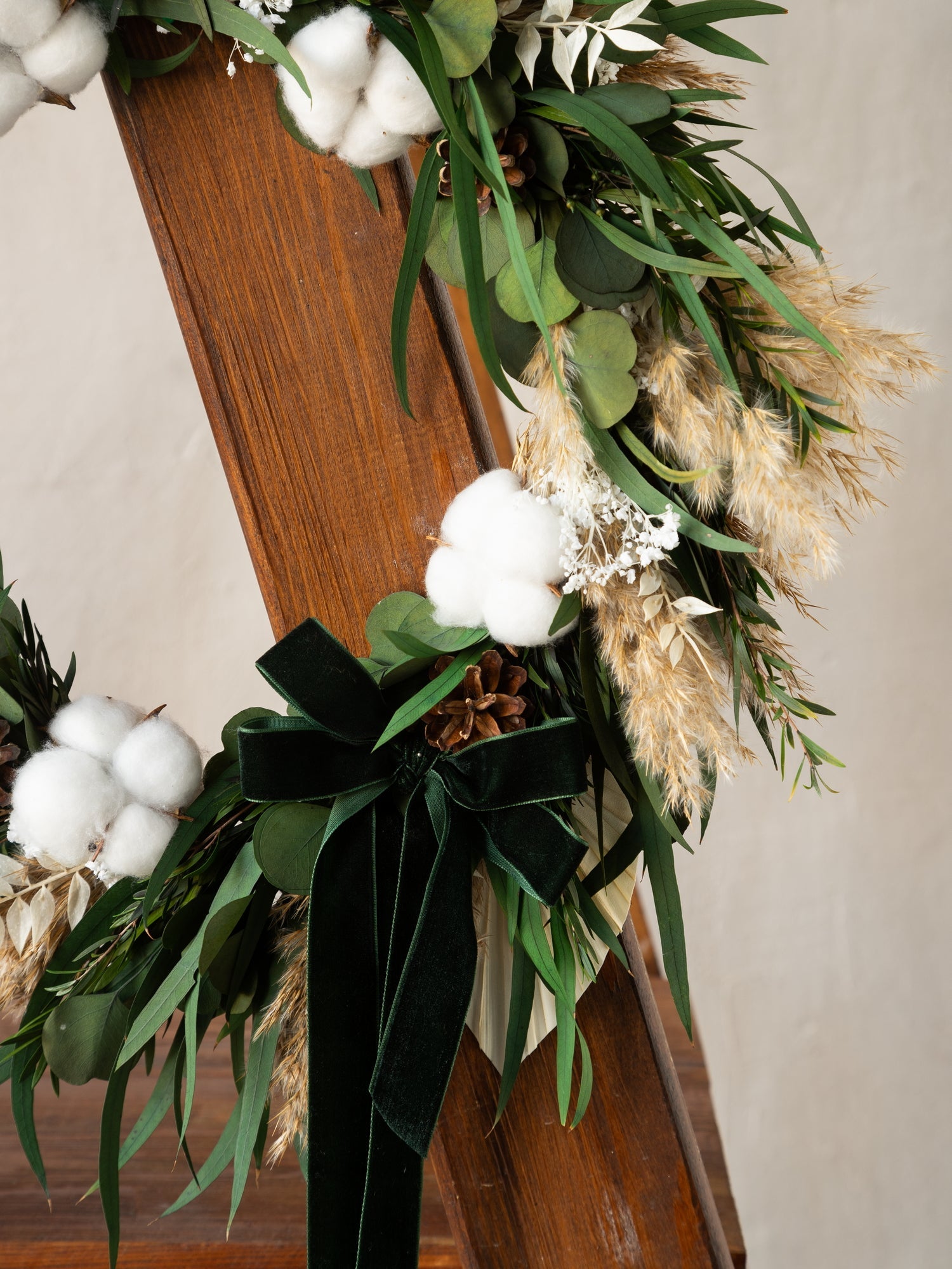 Віночок із евкаліпту, бавовни і пальмових гілок - DecorFlowerBar
