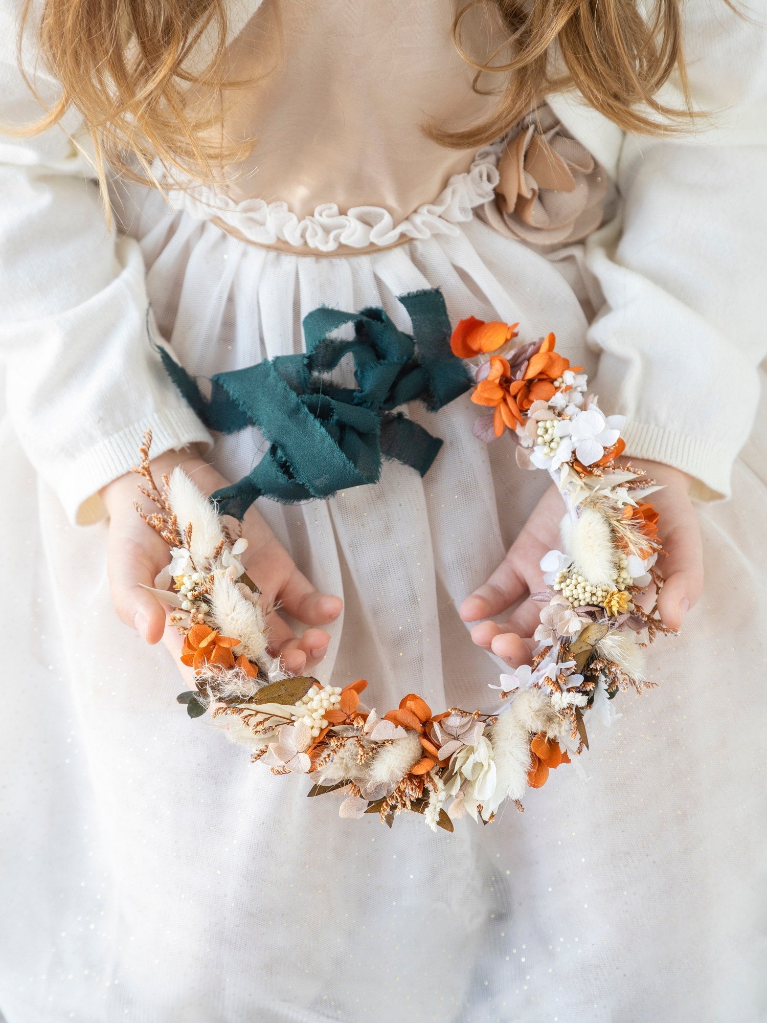 Віночок на голову в бежево-помаранчових відтінках - DecorFlowerBar