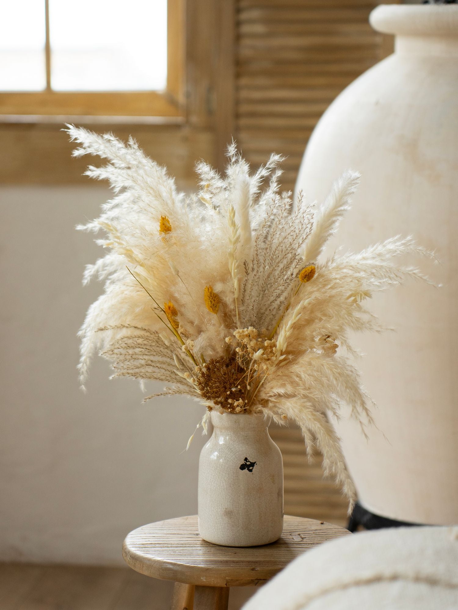 Бохо композиція з жовтими акцентами