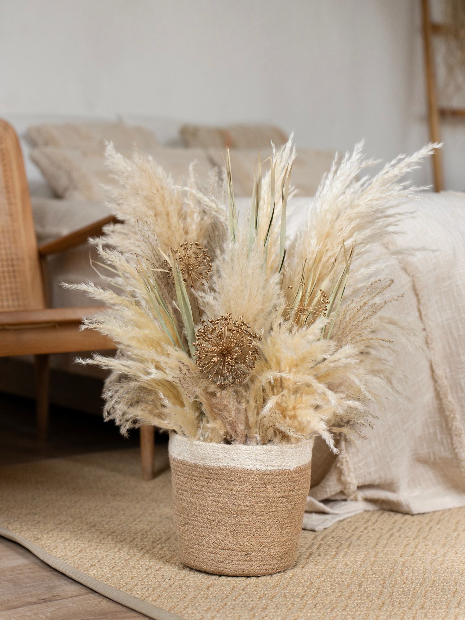 Пампасная корзина в стиле бохо
