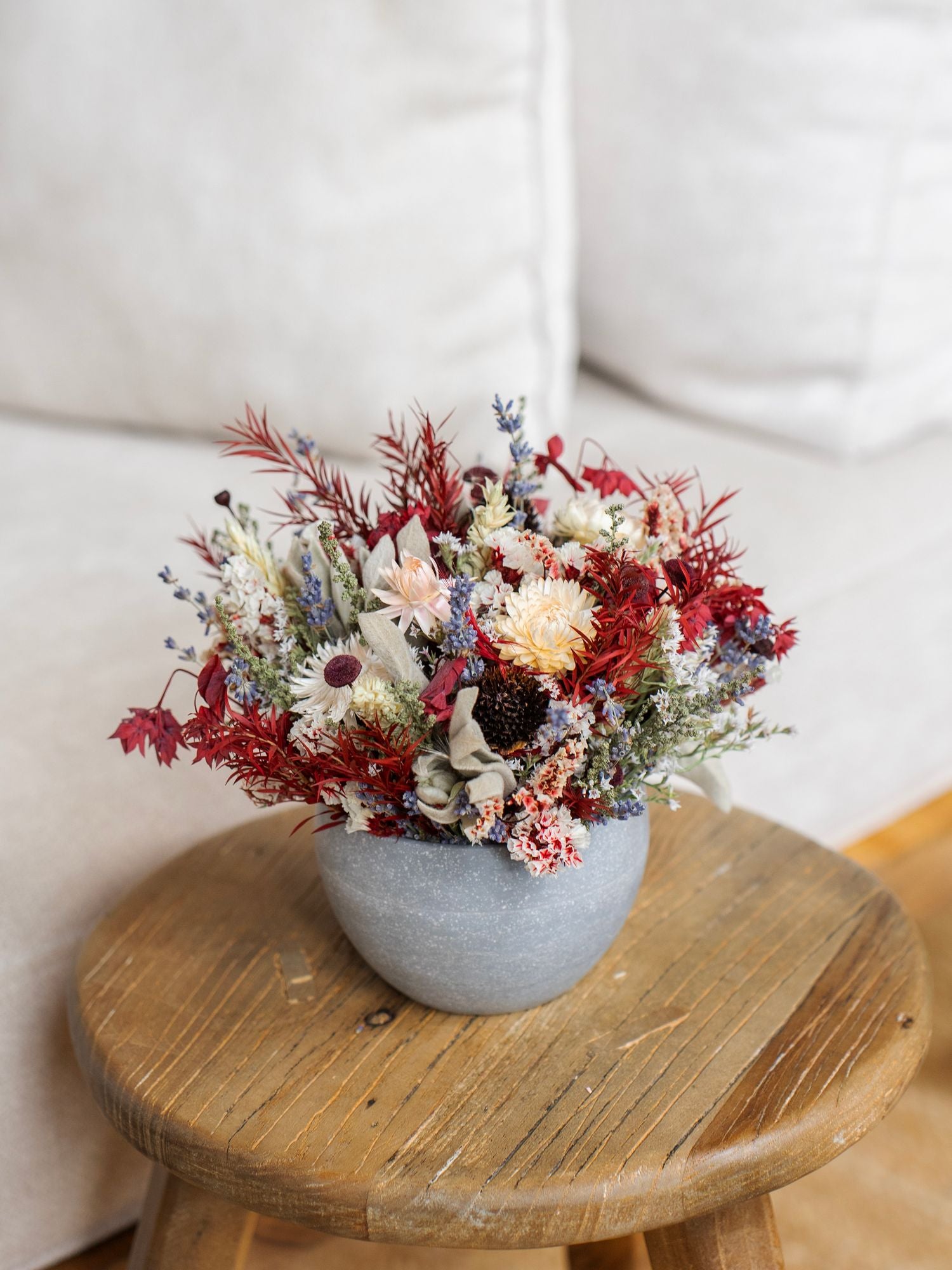 Яскраве міні кашпо з сухоцвітами